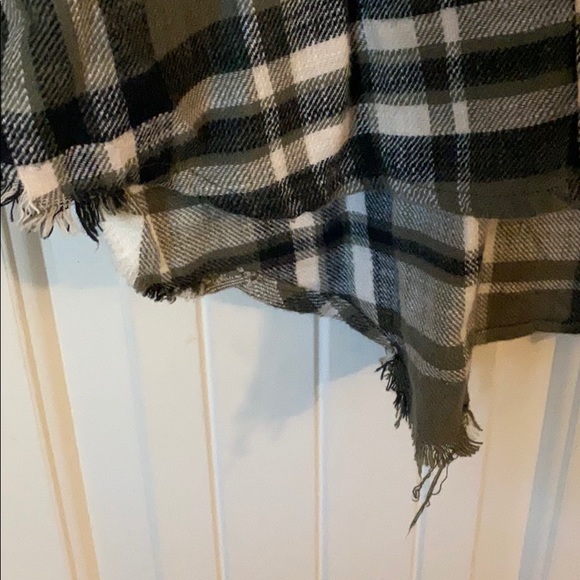 Flannel (NWOT) - Picture 4 of 4